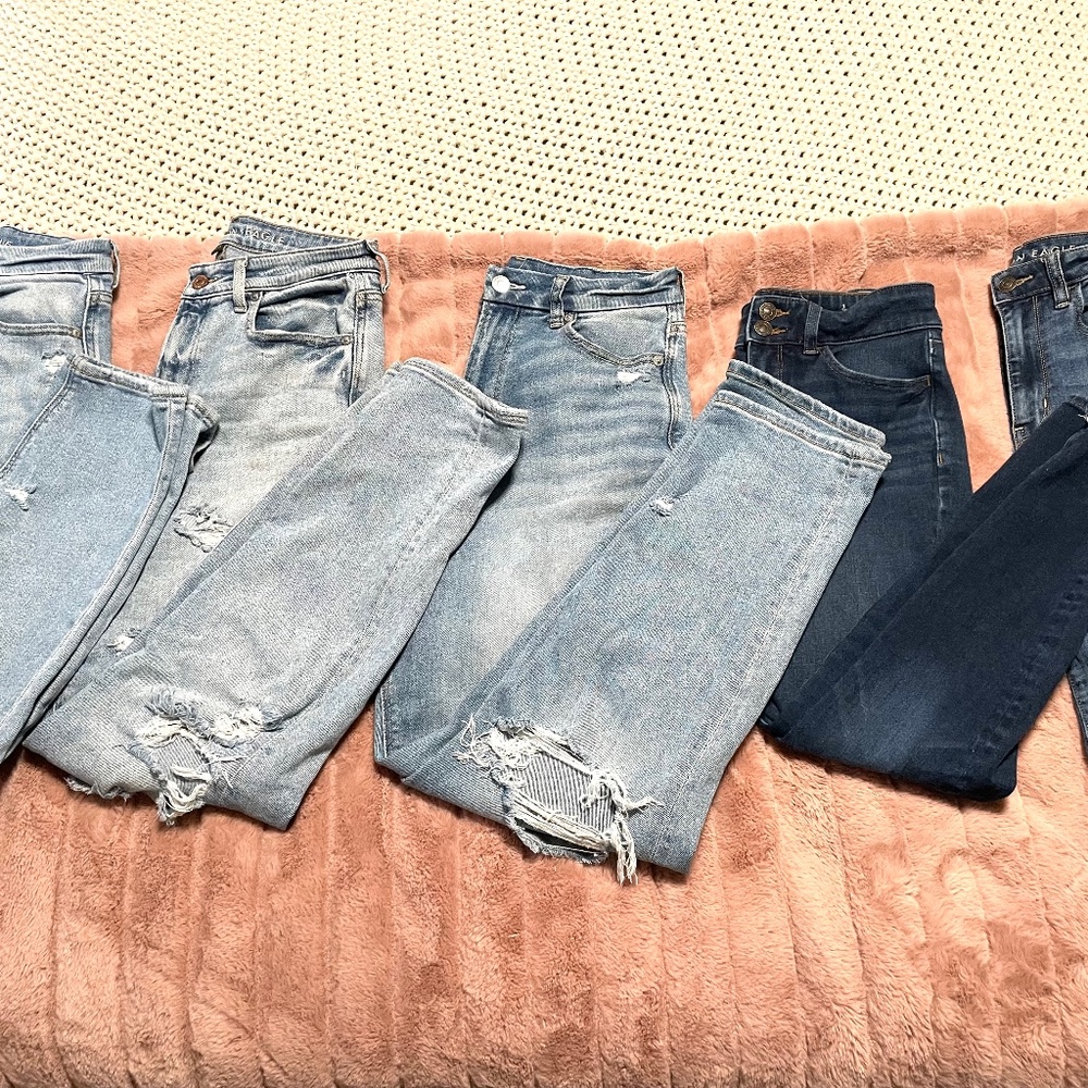 Lot of five American Eagle womens jeans size 4